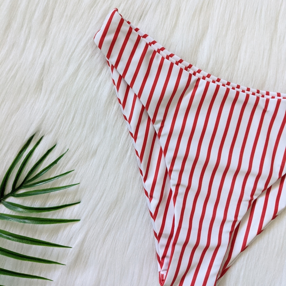 🔴 White and red stripe bikini bottom - Picture 3 of 4